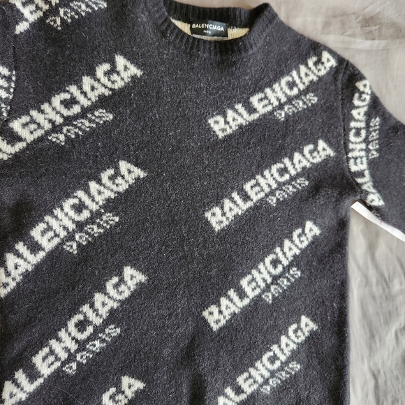 Balanciaga all over wool sweater - Picture 8 of 8